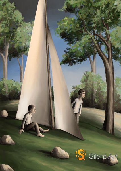 Silent-Art 6 Helles Tuch wie ein Segel auf einer Waldlichtung, links sitzt ein Mann im Gras, rechts steht ein zweiter dahinter
